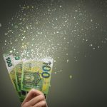 Thumbnail-Bild zum wp.weekly Podcast vom 13.11.2025 mit dem Thema: Intransparenz beim WPV. Besorgnisse zur verantwortungsvollen Vermögensanlage, verlässlichen Aufsicht & sicheren WP-Rente. Die Neutralität des WPV steht wegen der starken Präsenz der Big4, dem Einfluss IDW-naher Vertreter und der besonderen Verbindung zur WPK zunehmend in Frage. Vorwort von Sebastian Patzwaldt, Bericht von Roland Kruse-Kraft.