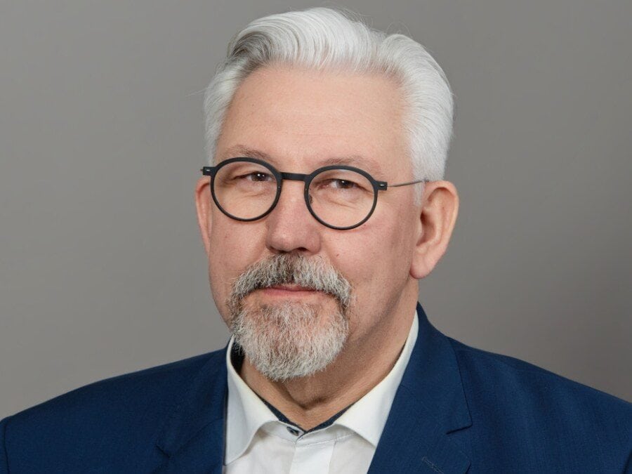 Ernst, Joachim F.,  StB/WP
