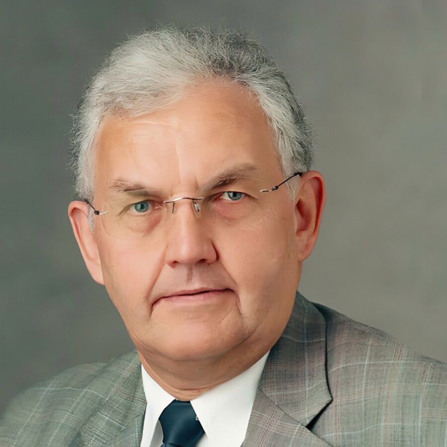 Portrait-Foto des vBP & StB Rainer Eschbach aus Görwihl. Er ist wp-net Kandidat bei den WPK-Beiratswahlen 2026 auf der mittelständischen "Elfriede Litzelbeck Liste" für vereidigte Buchprüfer.