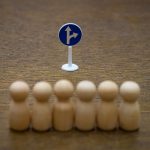 Thumbnail-Bild zum Podcast des wp.weekly vom 24.06.2026: Der mittelständische Prüfer-Berufsstand braucht eigene Vertreter in der WPK. Denn mittelständische WPs und vBPs führen viele der für Unternehmen unverzichtbare Spezialprüfungen durch: Z.B. gesellschaftsrechtliche, transaktionsbezogene, regulatorische, branschenspezifische Prüfungen und unternehmensinterne Sonderprüfungen. Von Klaus Sgonina